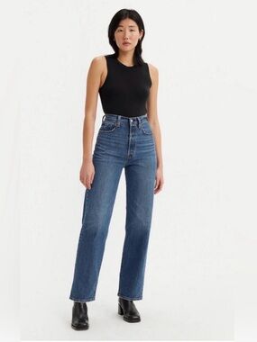 Levi’s Ribcage Straight Button Fly Blue Jeans